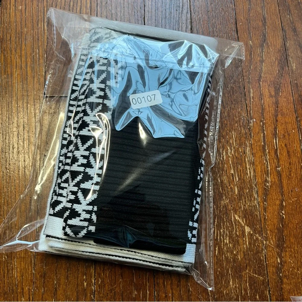 Michael Kors Monogram Black and White Scarf and Hat Set NWT